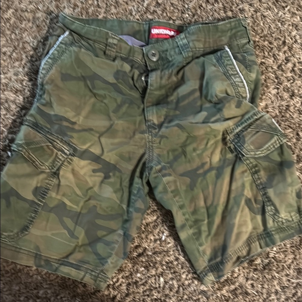 UNIONBAY Green Cargo Shorts Durable Outdoor Style